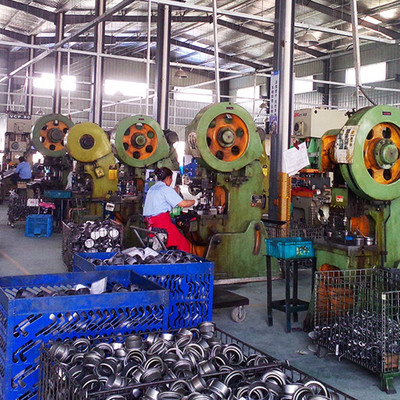 五金沖壓設(shè)備_五金沖壓件加工_五金沖壓廠_五金加工廠_拉伸件_精密沖壓件 .